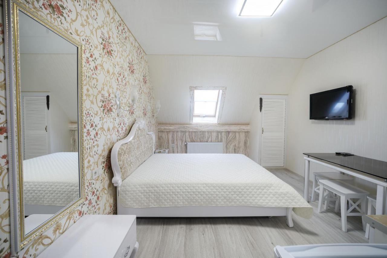 Apartments U Ratushi Kamjanyi Potoki Kültér fotó
